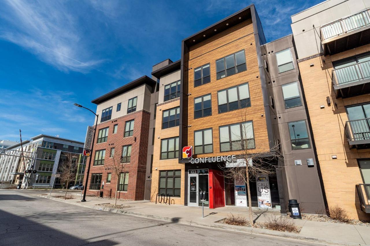Frontdesk Confluence On 3Rd Apt Downtown Riverwalk Trails Des Moines Exterior foto
